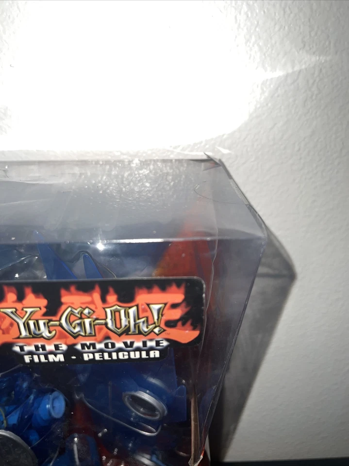 2004 Mattel Yu-Gi-Oh! Boneco eletrônico Blue Eyes Shining Dragon 12" YuGiOh - Imagem 3 de 4