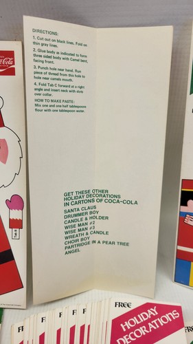 Coca-Cola 1970's Christmas bottle carton stuffers cut out decorations lot of 66 - Bild 5 von 5