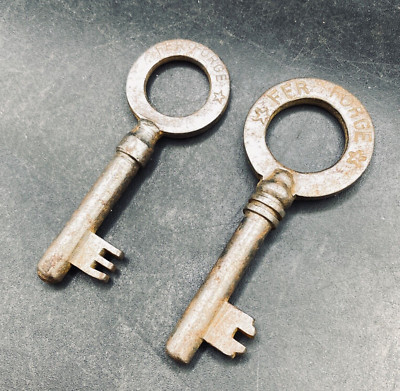 FER FORGE Schlüssel x 2 Nr. G1 & 6 detaillierte Maße siehe Fotos