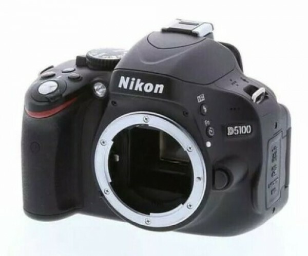 Nikon 25476 D5100 16.2MP Digital SLR Camera Body Only *full Set