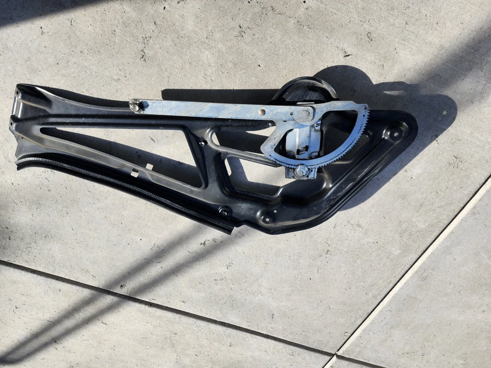 04-06 Dodge Sprinter 2.7L motor diésel 2500 3500 Freightliner lado del conductor delantero Foto 2 de 4