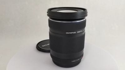 ❤ほぼ新品❤旅行・スポーツに M.ZUIKO 40-150mm　R  ブラック OM SYSTEM M.Zuiko Digital ED 40-150mm f/2.8 PRO Lens