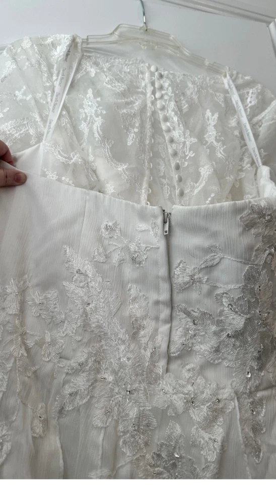 Plus Size 24 Wedding Dress Removable Sleeves Chiffon - Image 4 of 4