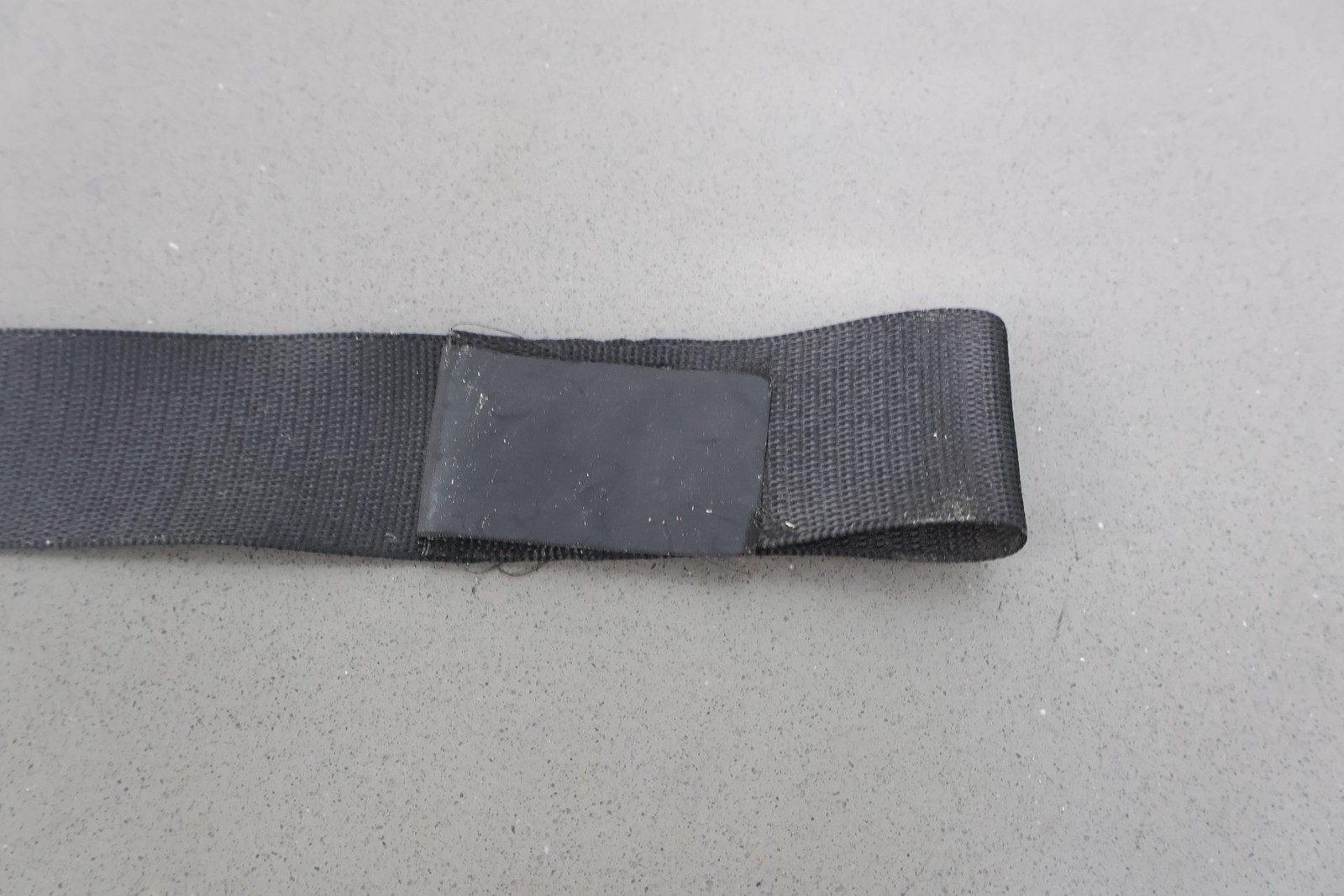 Aston Martin Vantage 2002 Front Right Seat belt retractor