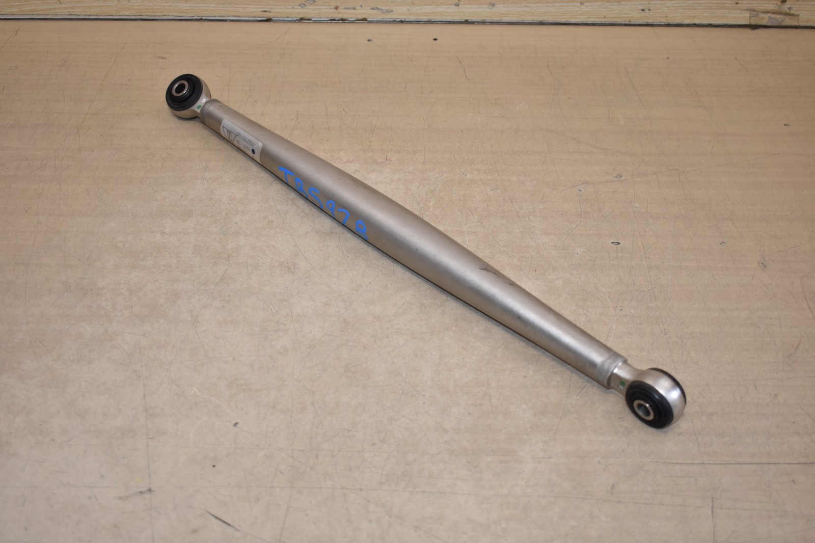 2004 2005 2006 PORSCHE CARRERA GT REAR SUSPENSION PUSH ROD GENUINE OEM RH RIGHT