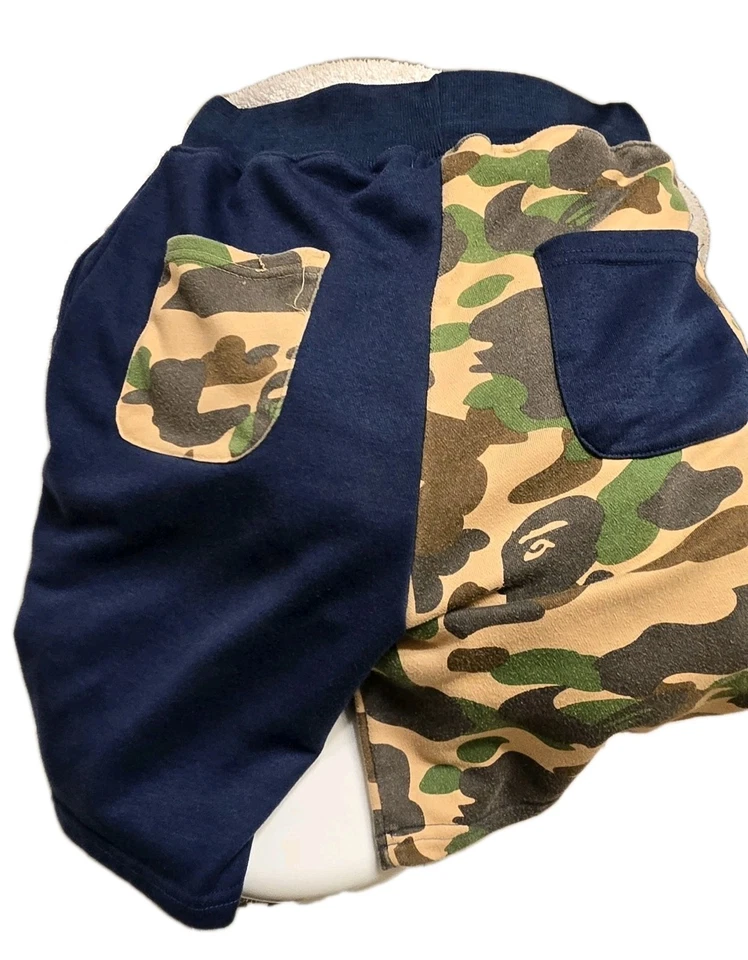 SUDADERAS BAPE SHORTS A BATHING APE AZUL Y BLANCO TIBURÓN CAMUFLAJE HOMBRE TALLA MEDIANA Foto 2 de 4