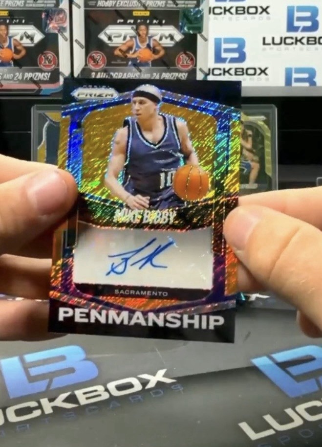 2025-26 Panini Prizm Mike Bibby Gold Shimmer Prizm 10/10 Auto Fotl Number Match view 3