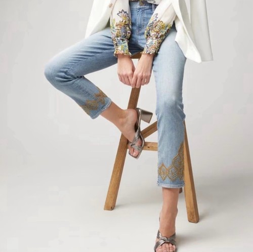 WH BM Sz: 2 Mid-Rise Everyday Soft Denim Embroidered Hem Slim Crop Jeans