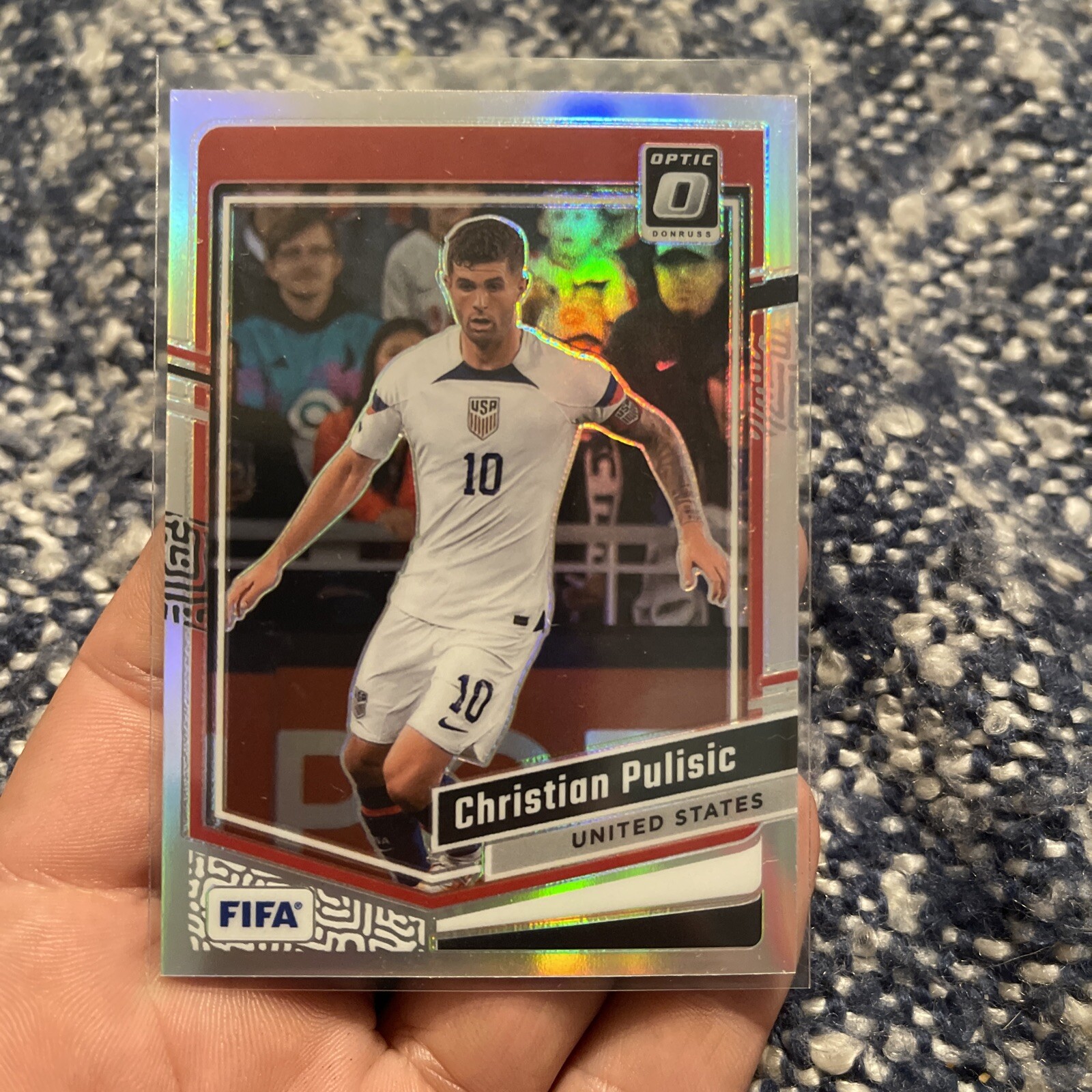 CHRISTIAN PULISIC 2023-24 DONRUSS OPTIC SILVER HOLO PRIZM #59