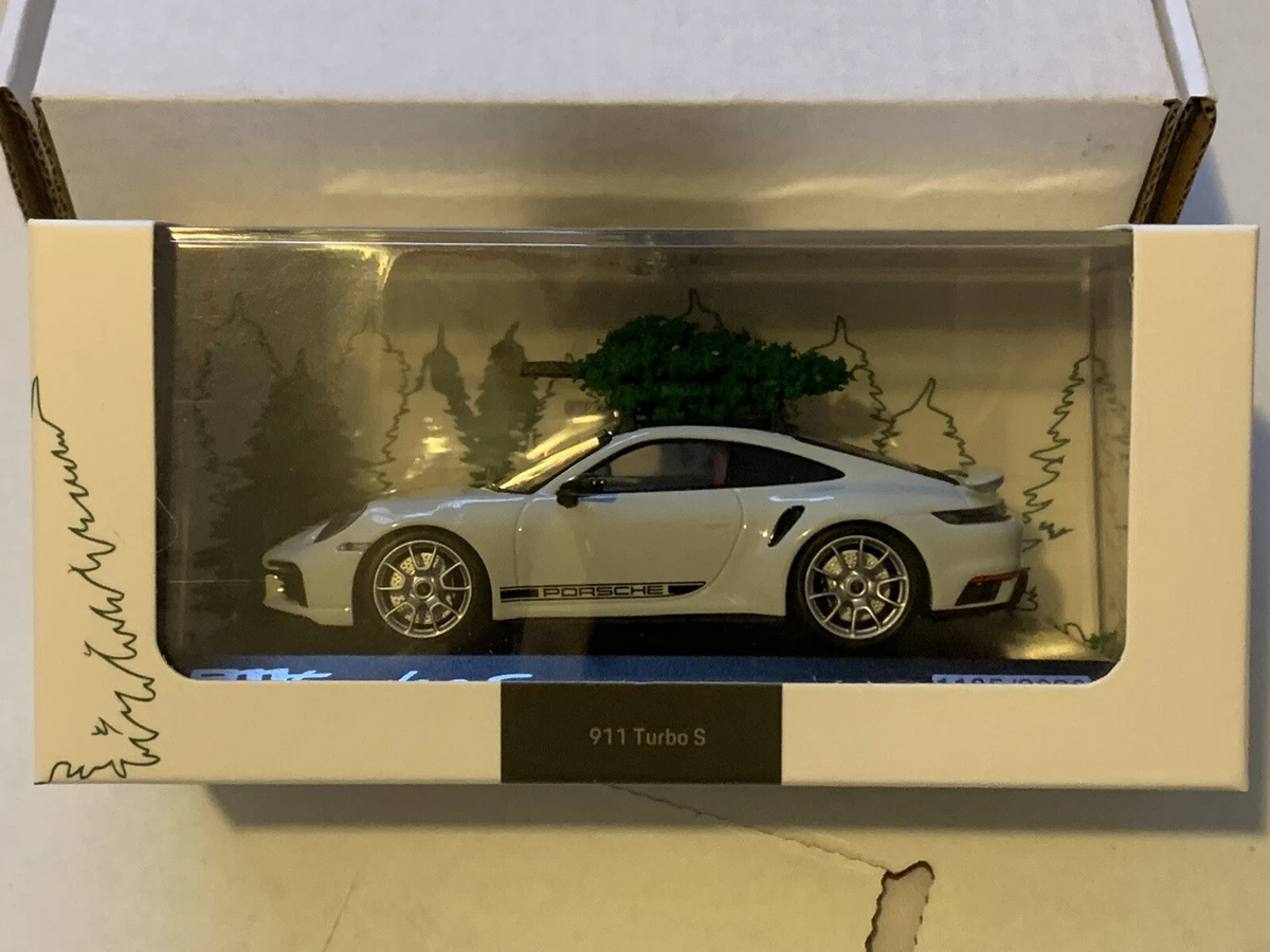 Minichamps porsche hotsell 911 turbo s