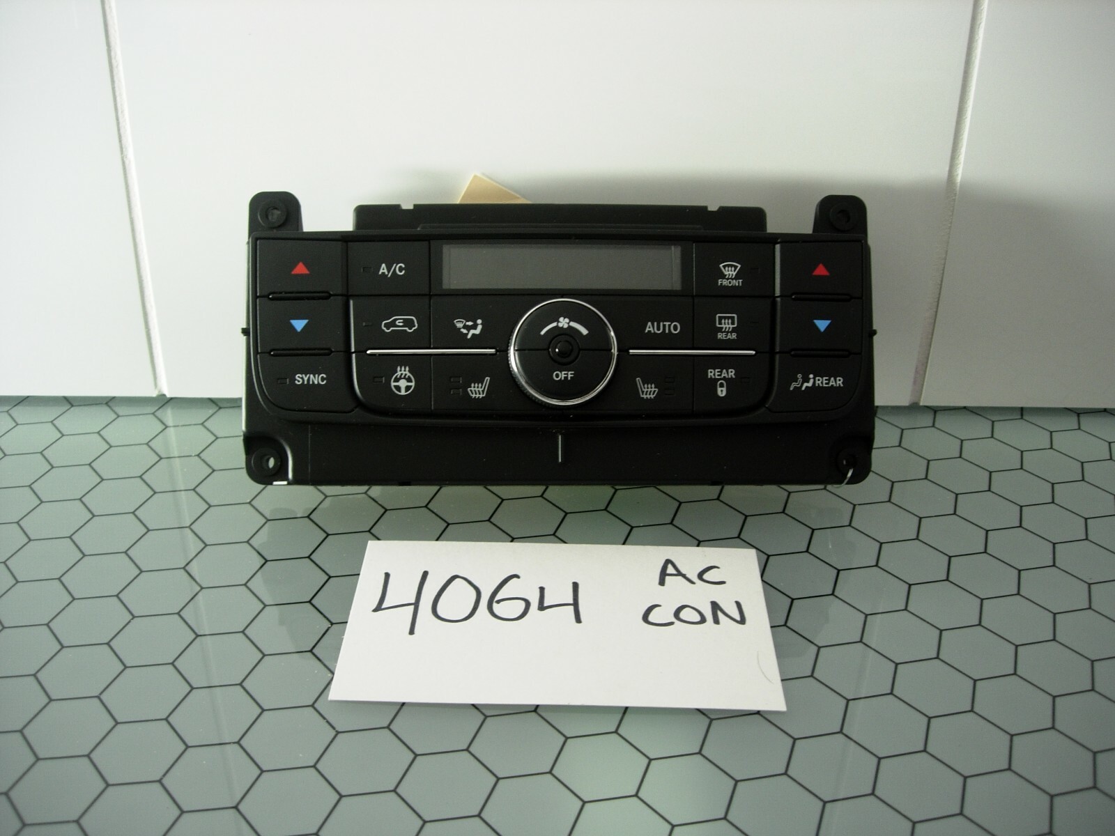 11 12 13 14 15 16 Town & Country AC and Heater Control Used Stock #4064-AC 