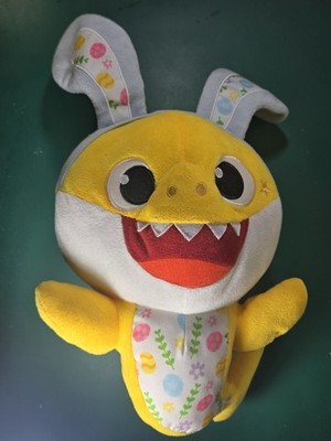 Easter Baby Shark Plush Nickelodeon Yellow Doll Toy Bunny Ears Brooklyn Pinkfong