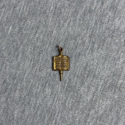 VTG Sterling Who's Who Among Students In American Universities And Colleges Pin