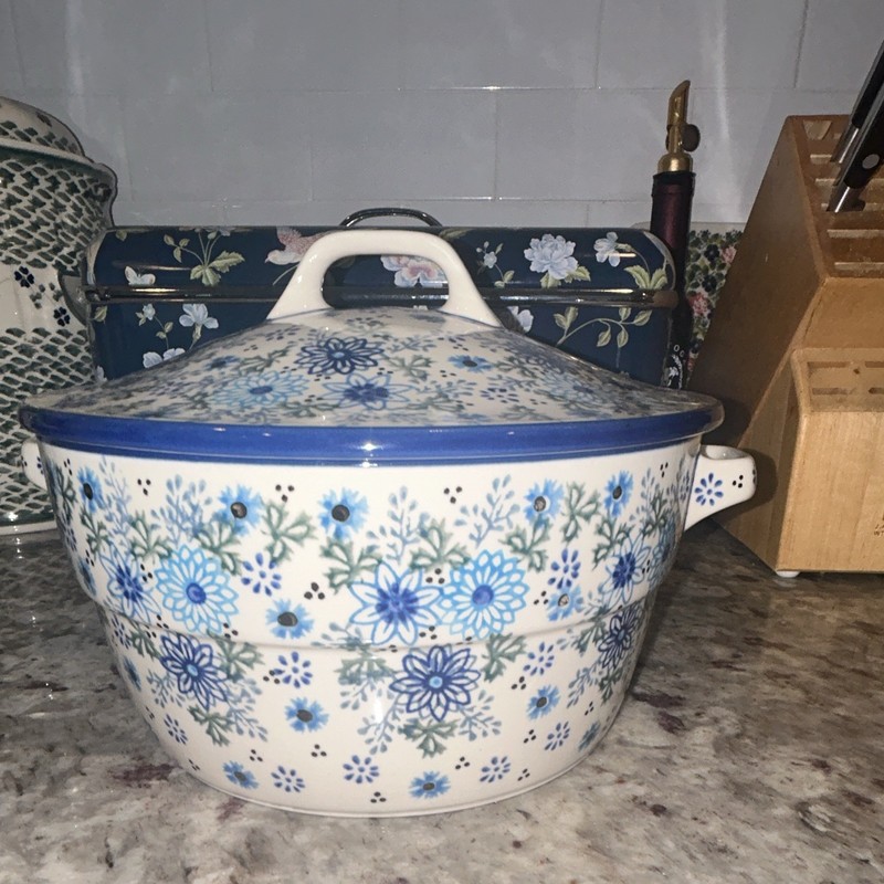 Ceramika Artystyczna UNIKAT-1685 Boleslawiec Lidded Floral Casserole