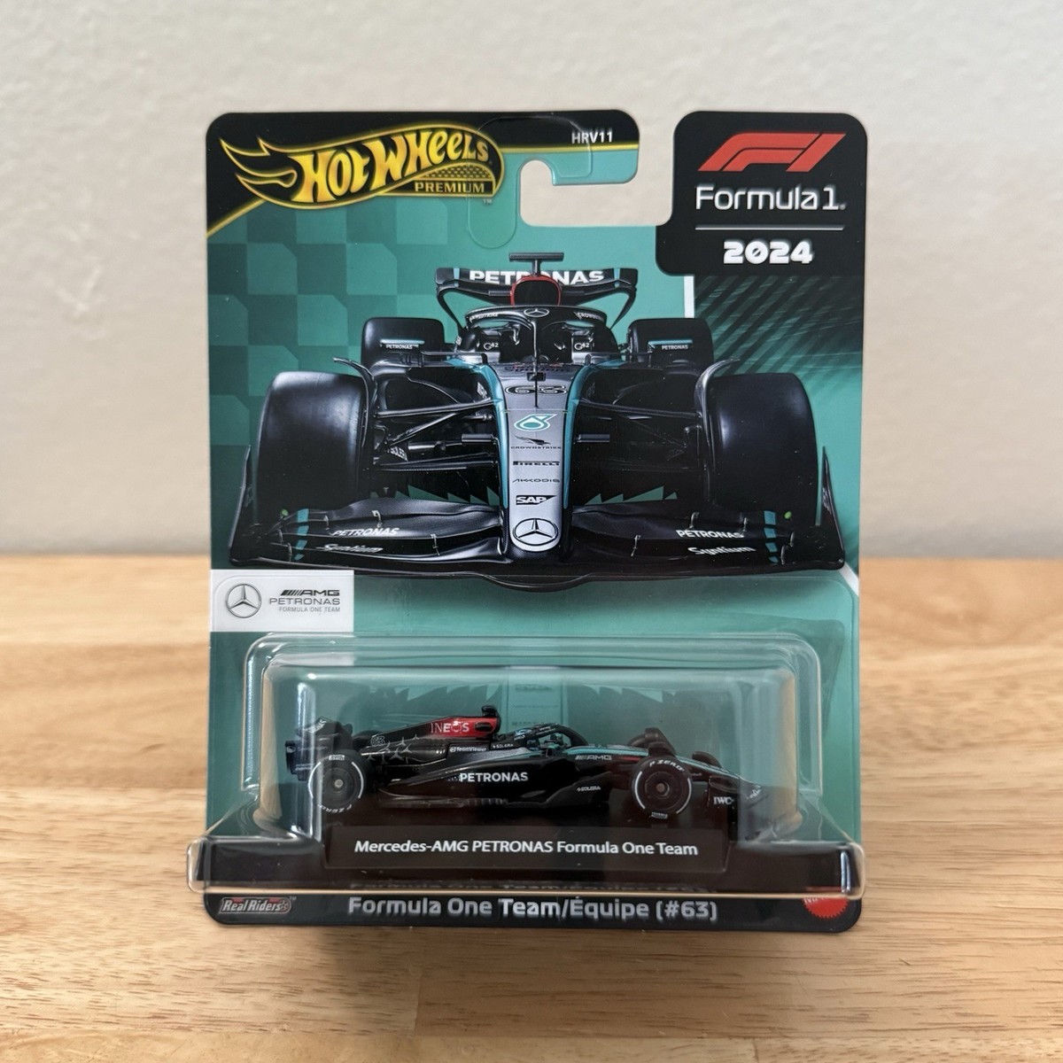 2024 Hot Wheels Formula 1 Premium Mercedes AMG Petronas F1 # 44