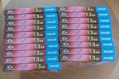 [ New ] MAXELL GIGAMO MO 1.3GB Magneto Optical Disk lot of 19 250929