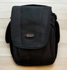 Lowepro Edit 100 Camera & Camcorder Bag Black Detachable Strap Zipper Pocket