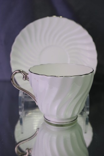 Aynsley Bone China SILVA Footed Cup & Saucer Set (s) England 8273 Swirl Platinum - Picture 2 of 5