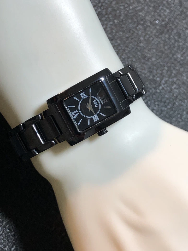 Reloj de vestir para mujer ESQ Swiss By Movado Venture negro cerámica rectangular Foto 4 de 4