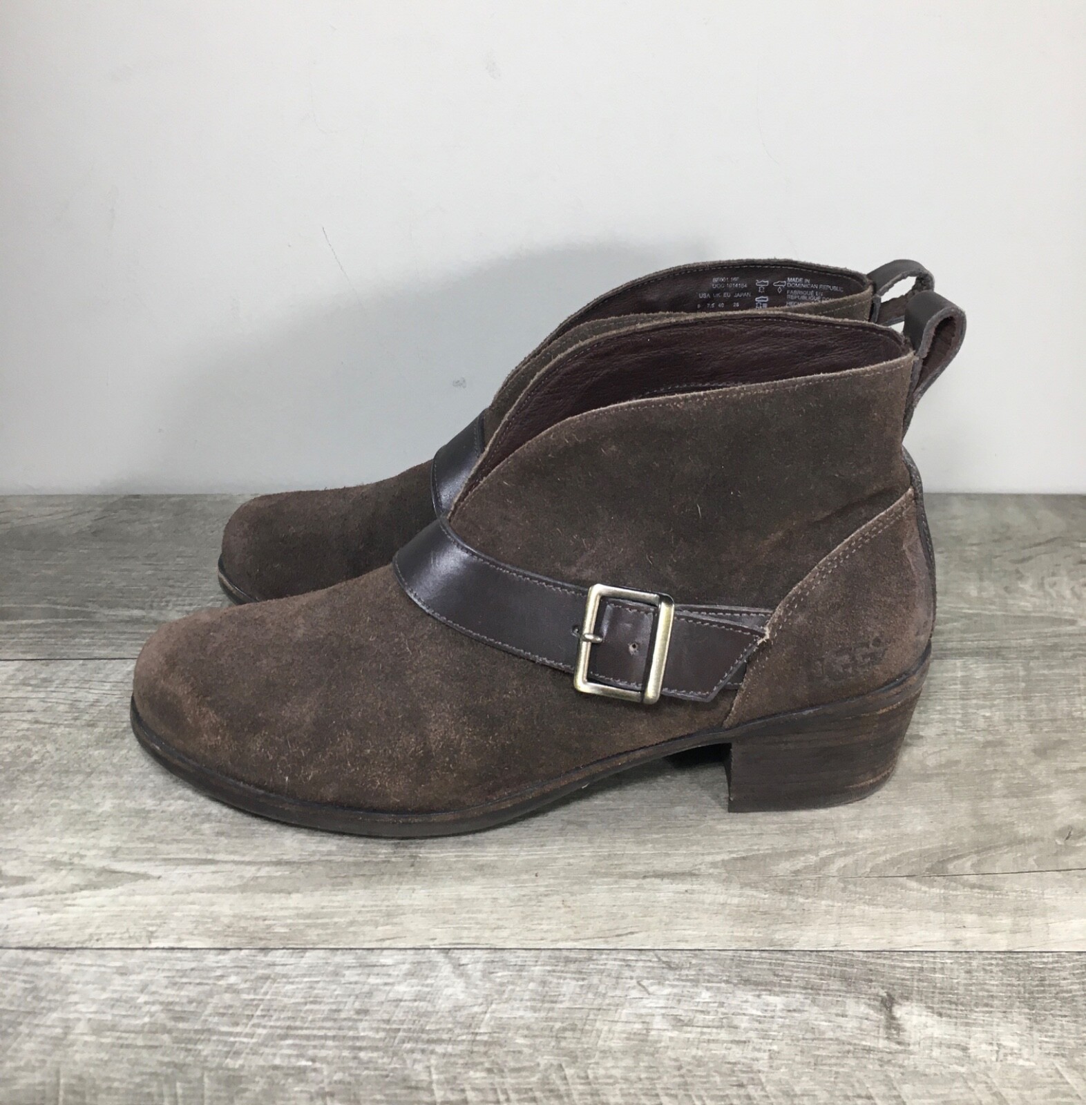 Women’s UGG Australia Shearling Wright Belted Sue… - image 5