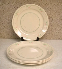 (JW) Set of 5 VTG Corelle® Calico Rose 10.25 in Dinner Plates: Ivory Pink Green