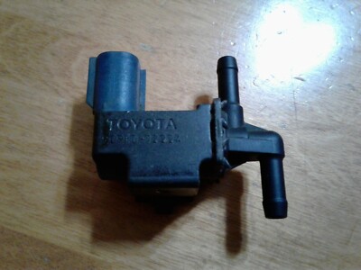 2001-05 Lexus IS300 GENUINE Charcoal Canister Vacuum Switch Valve