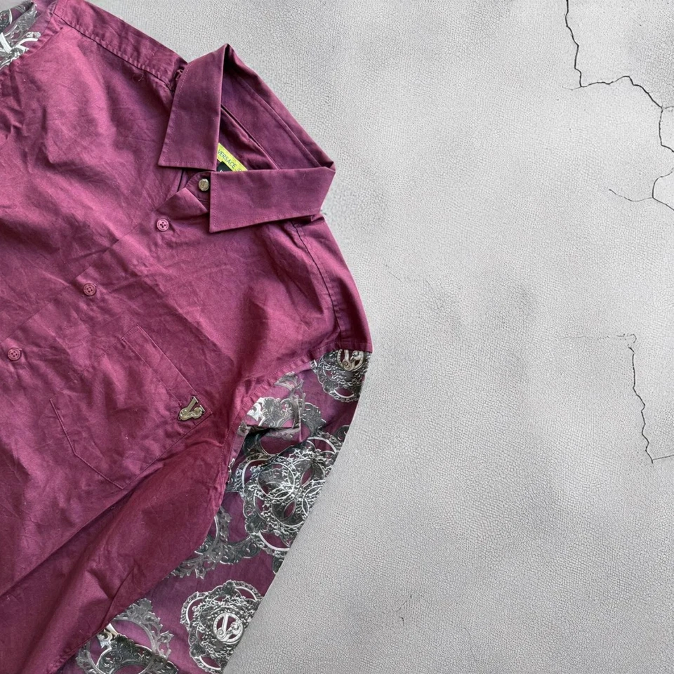 Camisa de vestir Versace Jeans de alta costura estampada estilo barroco talla mediana Foto 3 de 4