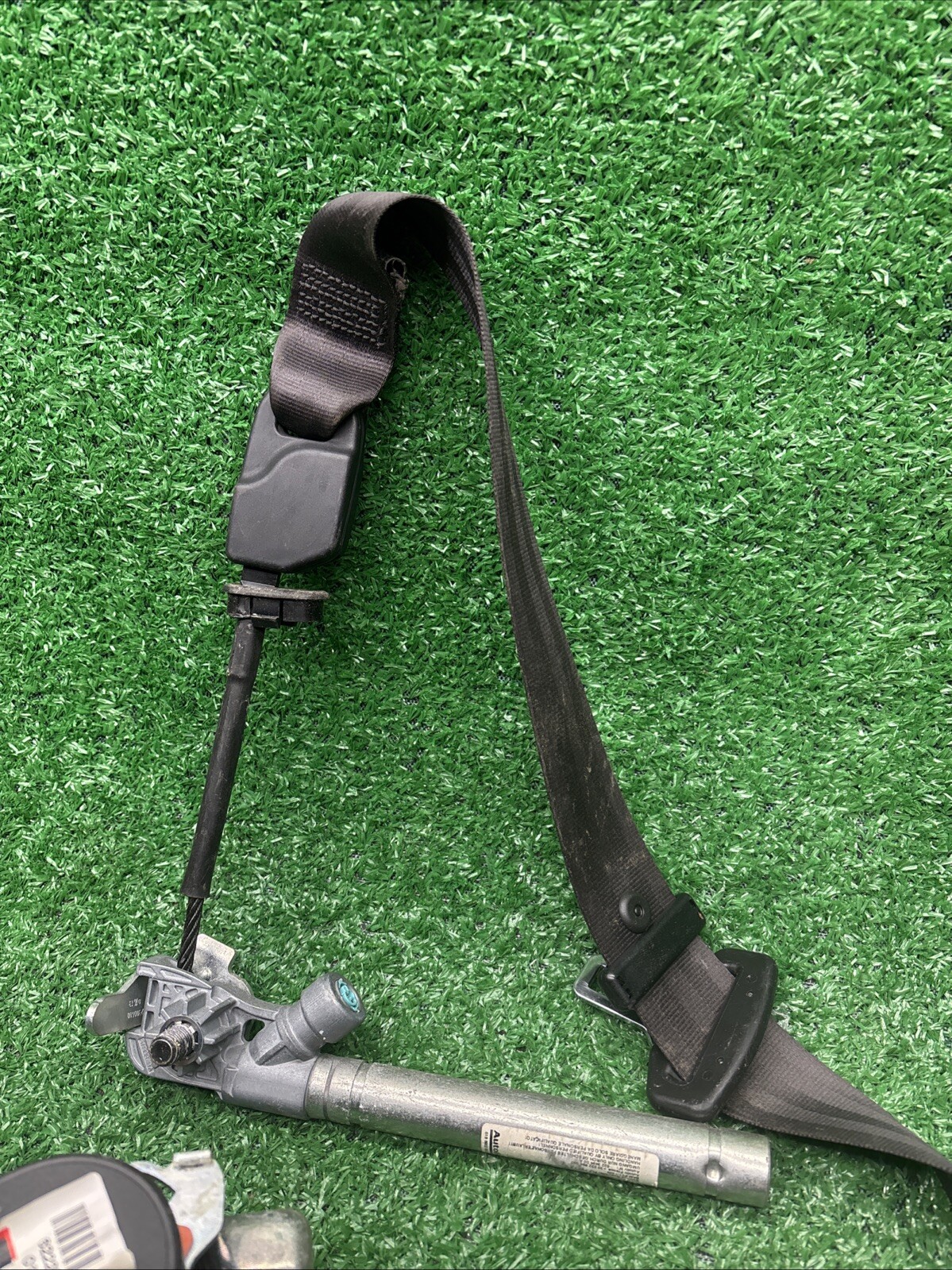 2014-2017 Maserati Quattroporte Front Right Seatbelt Retractor Tensioner OEM