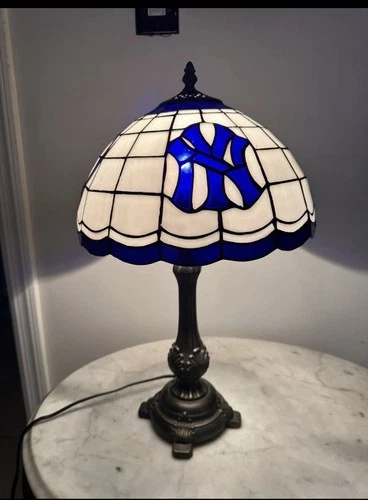 New York Yankees Tiffany Style Table Lamp Stained Glass MLB Decor 20" Vtg 2003