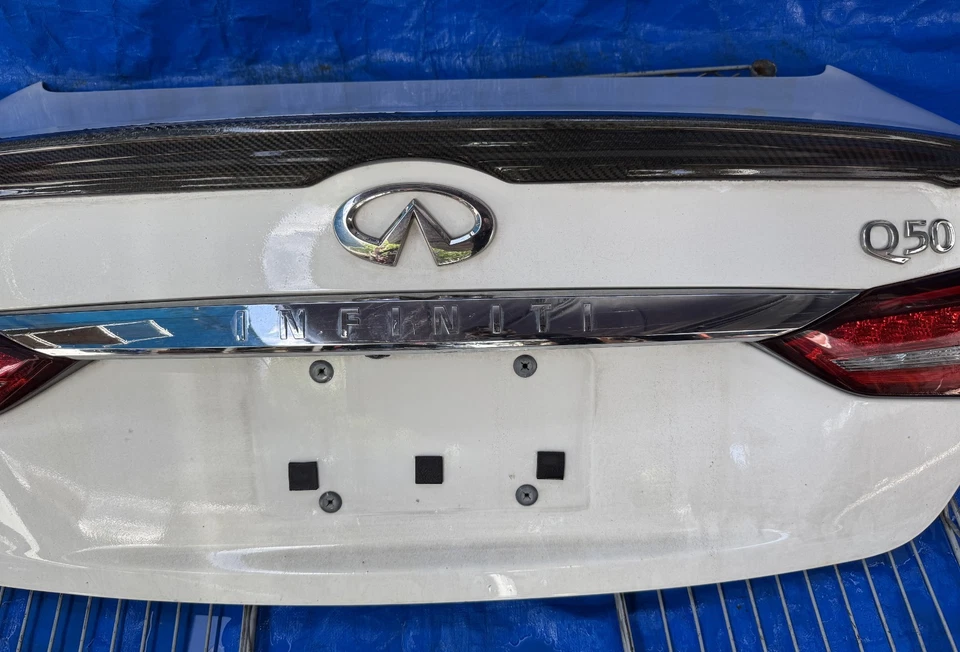 INFINITI Q50 TAPA MALETERO CUBIERTA PUERTA TRASERA ESCOTILLA BLANCO 2017 - 2023 # OR15-TRS347 Foto 3 de 4