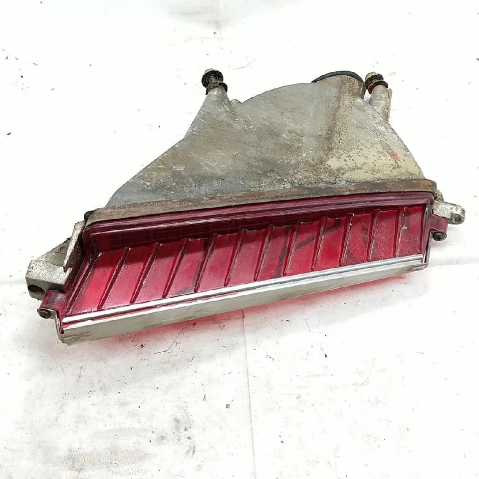 Cadillac 5958354 1967 Eldorado RH Red Rear Tail Light Assembly Used w hardware - Image 2 of 4