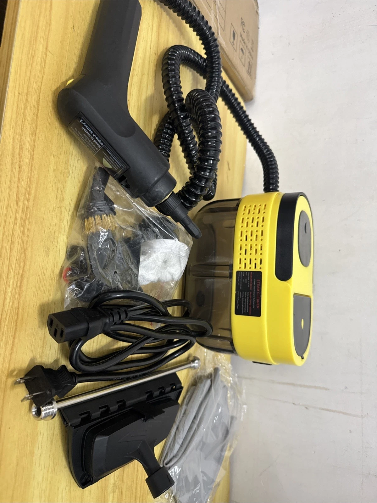 Steam Cleaner 2500W Steamer for Cleaning 1.6L Tank Auto, Home