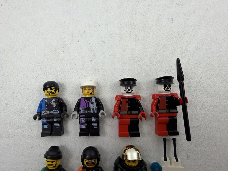 Lego Alpha Team Minifigure Lot of 8 Radia Ogel Charge Crunch Flex Tee Vee Minion - Image 3 of 4