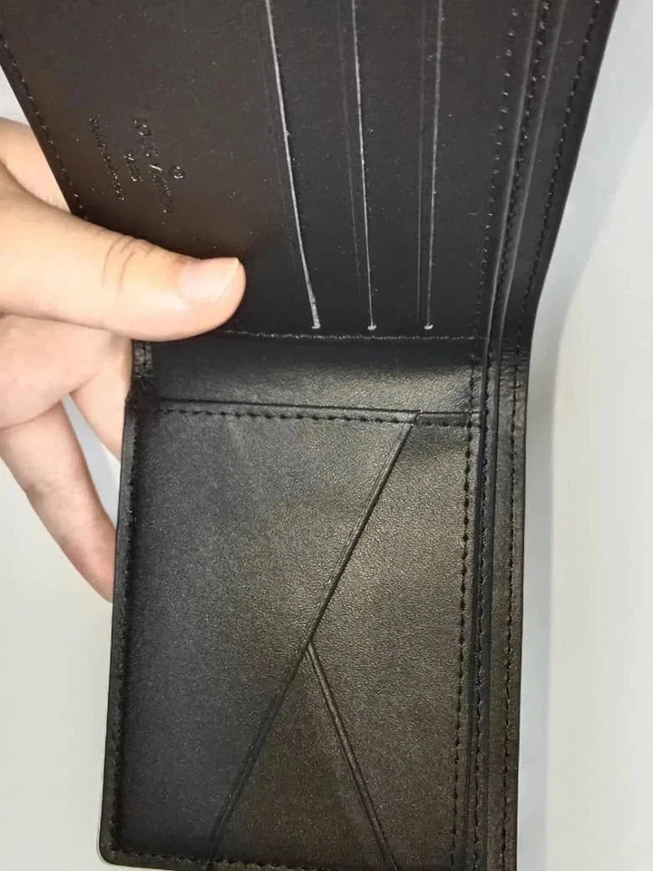 Carteira masculina Louis Vuitton monograma múltiplo lona fina preta (com caixa) - Imagem 4 de 4