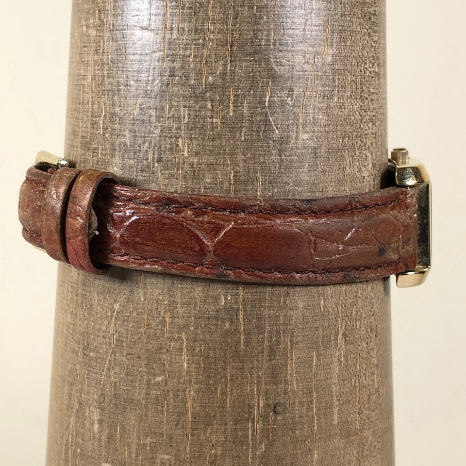 Mercedes-Benz Mujer 1064 Vestido Marrón Cuero Cuarzo Analógico 20mm Reloj 6 3/4" Foto 3 de 4