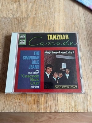 CD******THE SWINGING BLUE JEANS*******
