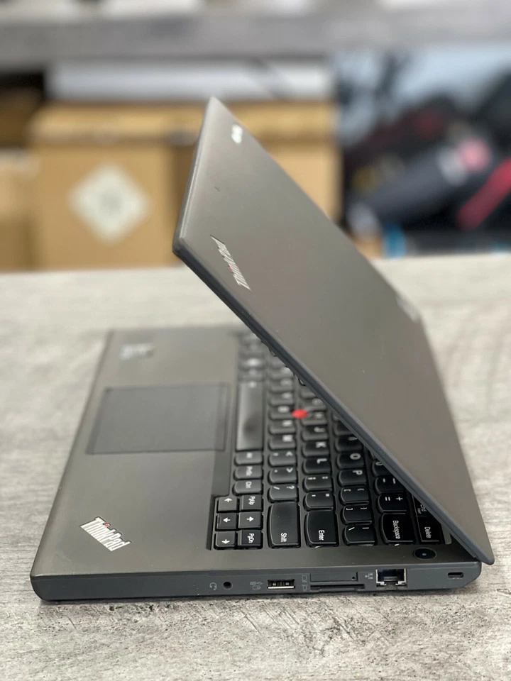 Lenovo Thinkpad UltraBook X, Core i5, 250GB Solid State, 8GB RAM, 1 YR Warranty - Image 2 of 4