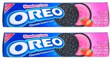 2 PACK OREO CHOCOLATE SANDWICH COOKIES With STRAWBERRY CREAM, 50g X 2BAGS 100g 