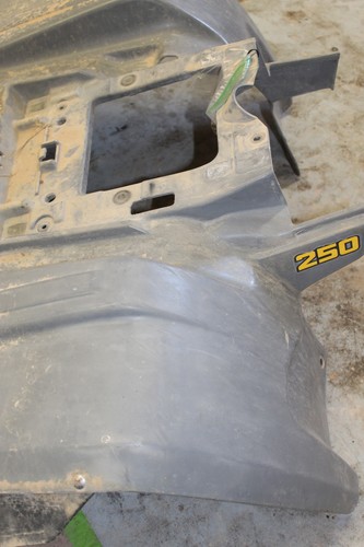 1989 YAMAHA MOTO 4 YFM250 REAR BACK FENDER MUD GUARD - Picture 5 of 6
