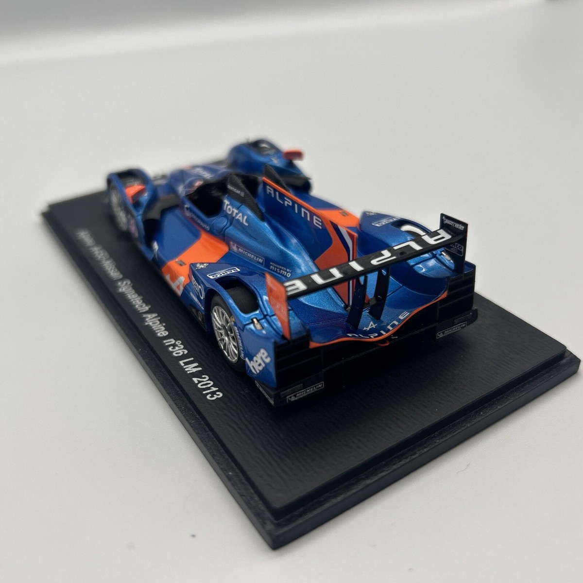 SPARK S4651 ALPINE A450B Nissan Signatech n°36 Le Mans 2013 1.43