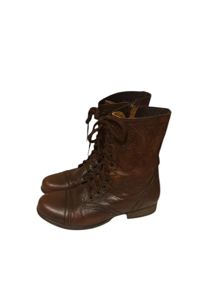 Botas Steve Madden tamanho 8 couro marrom troopa combate femininas salto baixo zíper lateral - Imagem 4 de 4