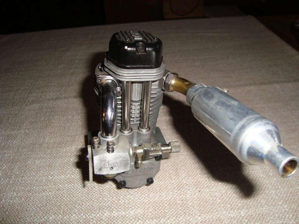 ENYA Modellmotor 90-4C 4 takt 15ccm, neuwertiger Zustand, - Bild 4 von 4