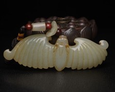Certified Natural Hetian Jade Hand-carved Exquisite Bat Statue Pendant 4833