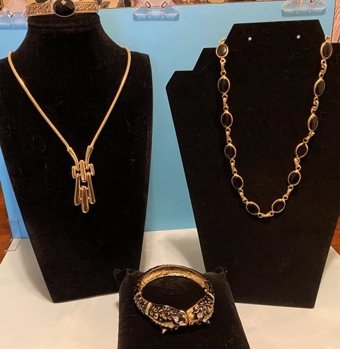 Vintage Black And Gold Lot Trifari And Unmarked Necklaces Bracelets Panther