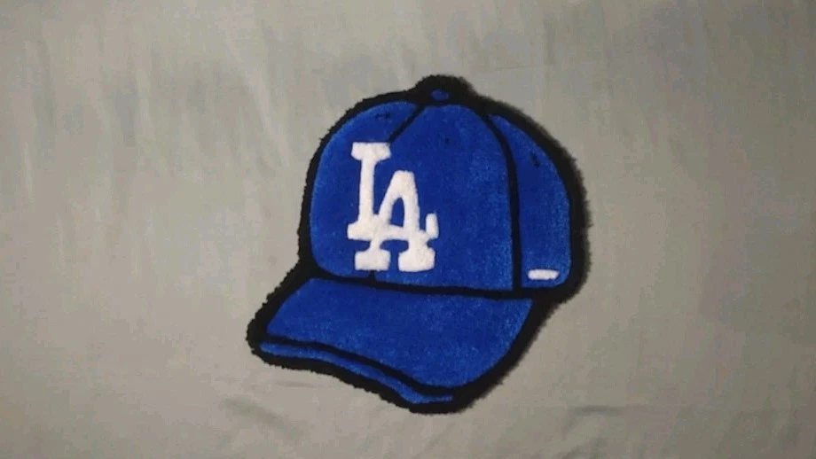 Tapete boné de beisebol azul tufado feito à mão 14x15 pol – LA inspirado em fãs decoração para casa presente - Imagem 2 de 4