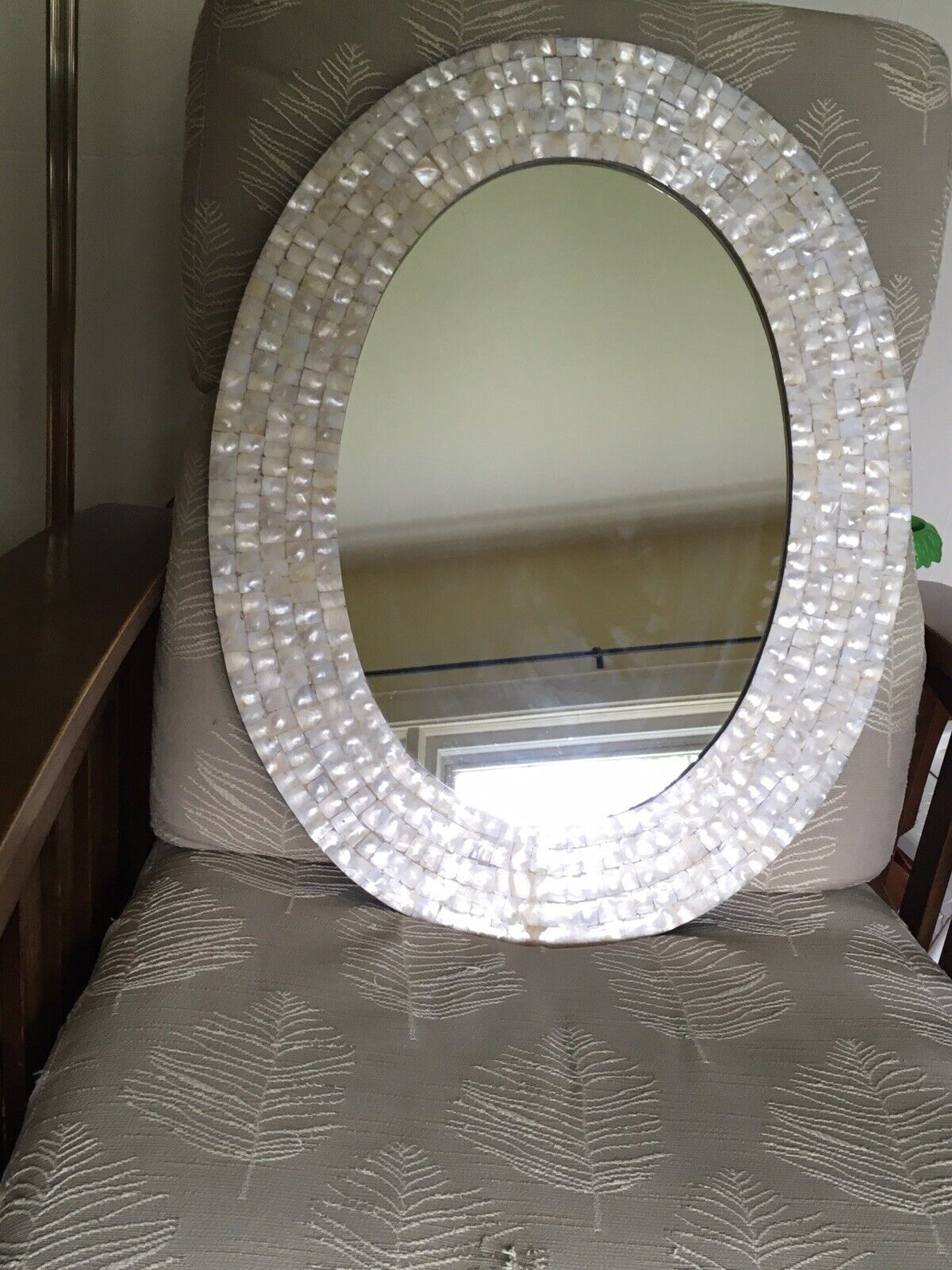 Max 90% OFF Handmade Mother of Pearl Mirror Frame E $749 At the price of surprise Retails Design Oval