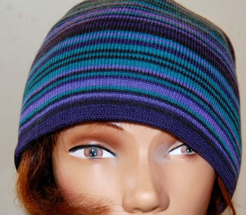 Berretto Y2K nuovo con etichette UNISEX Merrell a righe misto lana blu verde lavanda TAGLIA UNICA