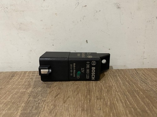 LAND ROVER DISCOVERY L550 GLOW PLUG RELAY FK23-189E2-AC - Picture 3 of 3