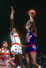 James Bailey of the New Jersey Nets1981 Basketball Photo 2