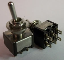 Lot of 2 - Miniature DPDT On-On Toggle Switch - 6A@125V / 3A@250V